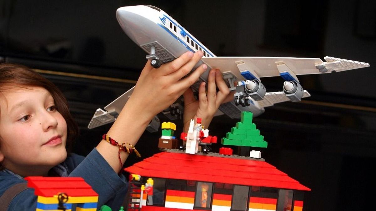 Rekordot rekordra halmoz a LEGO – a magyar gyár teljesítményét külön kiemelték