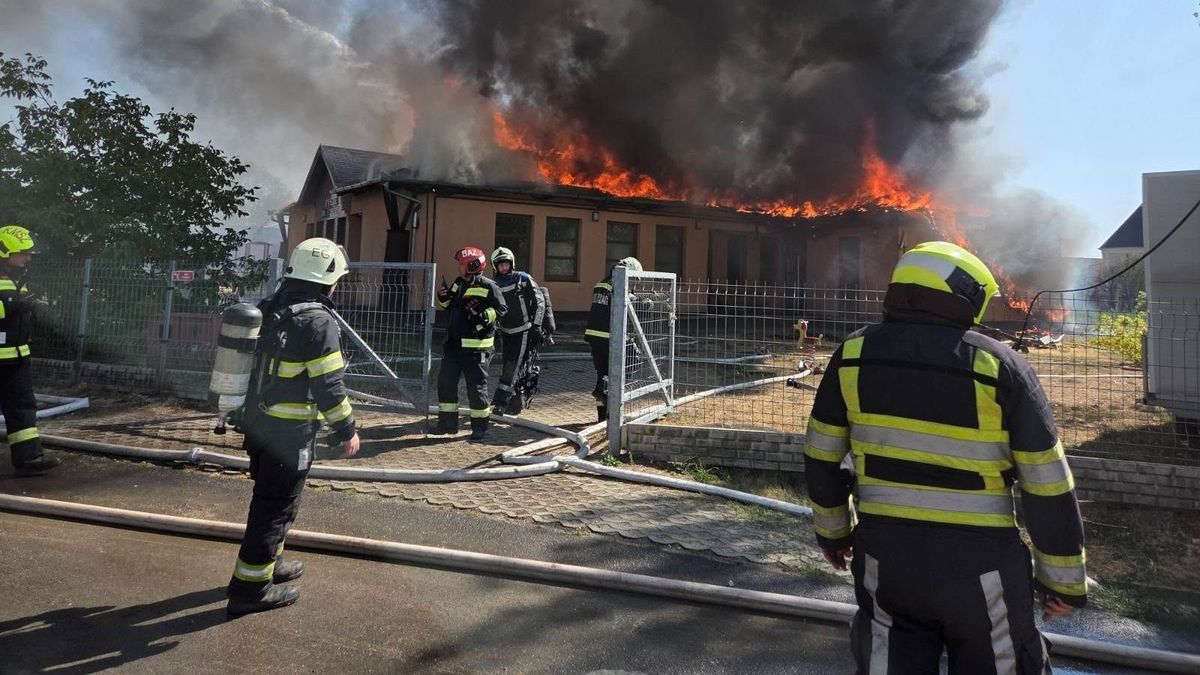 Kiderült, miért égett máglyaként a borsodi település óvodája, az étkezde is lángolt – új fotókon a brutális tűz