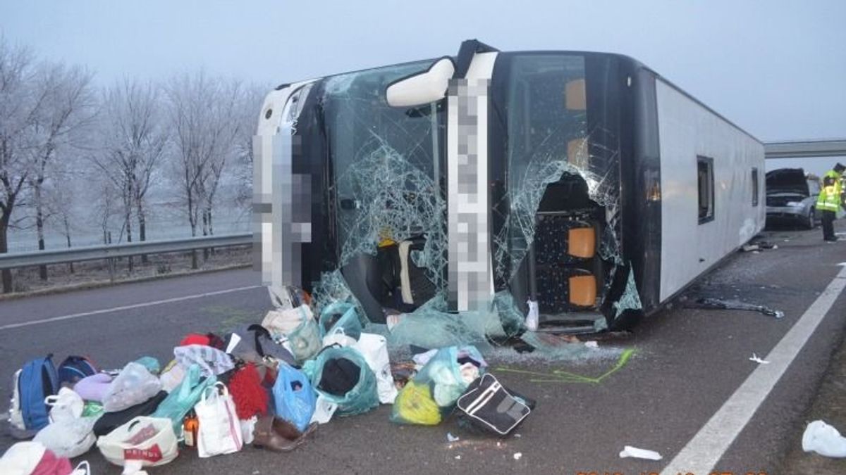 Kísérteties párhuzam az M3-ason: tíz éve szinte ugyanitt történt halálos buszbaleset
