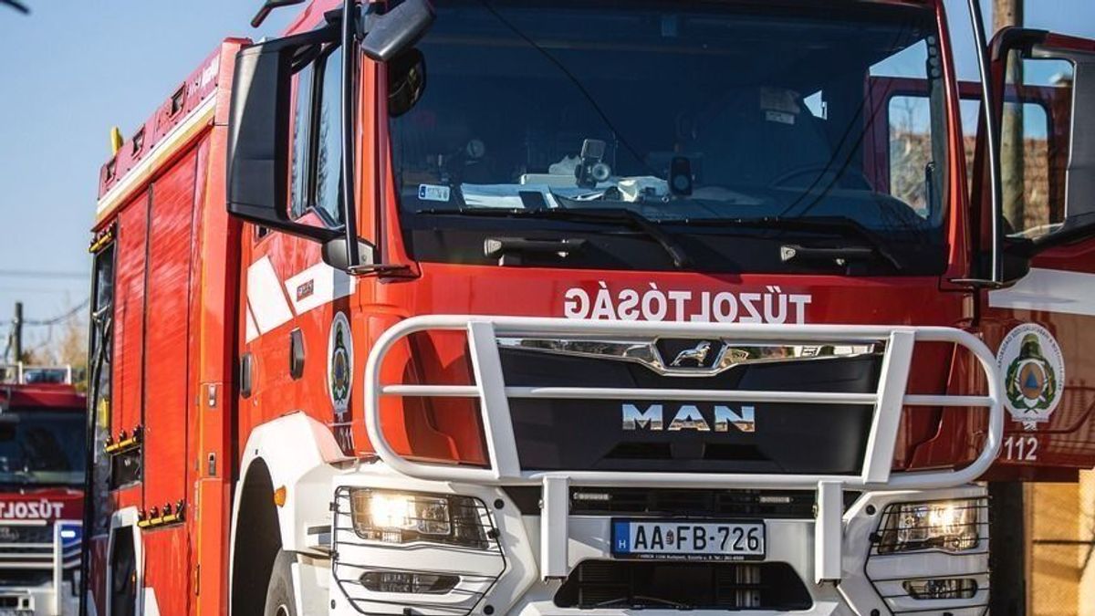 Lángra kapott egy autó Miskolcon
