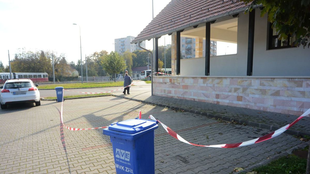 Zárt ajtók, kiadó helyiségek – újabb kiárusítás kezdődött Miskolcon?