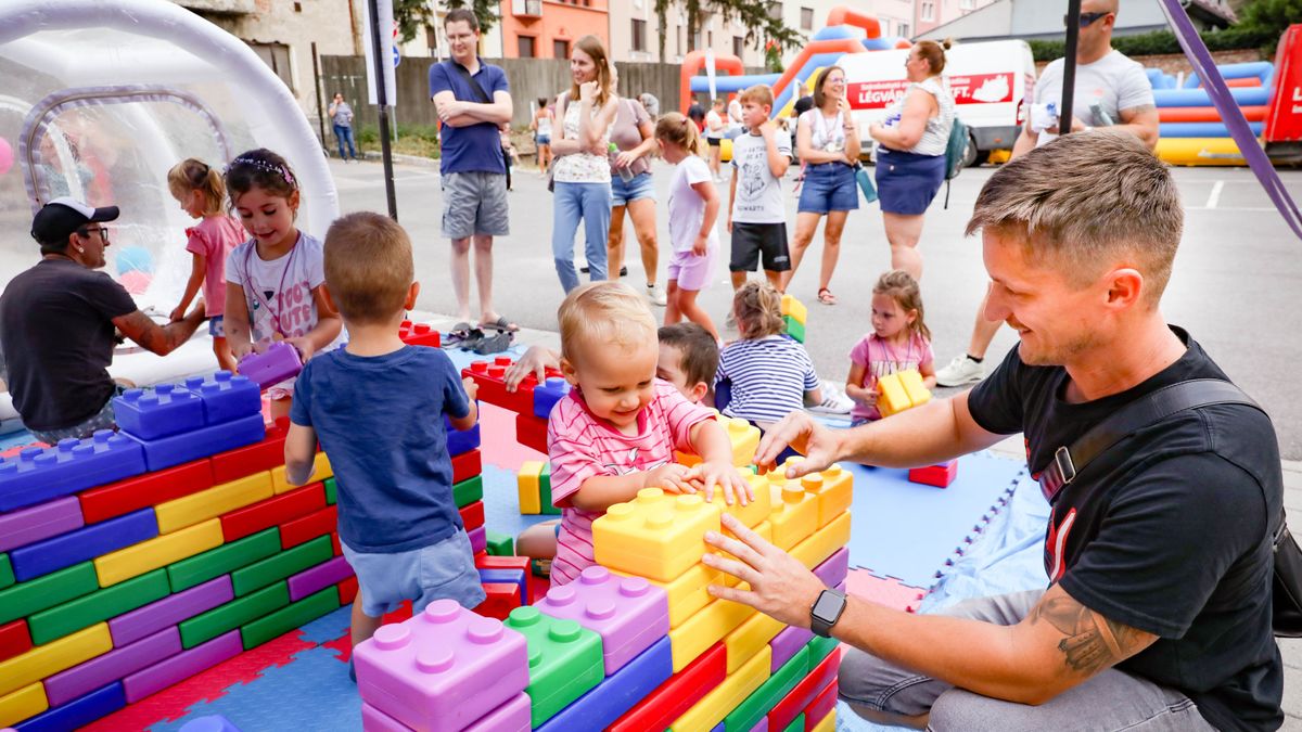 Játék és nevetés, csúszások és időpontváltozások – ilyen volt a II. JátszóTÉR Fesztivál Miskolcon (fotók, videó)