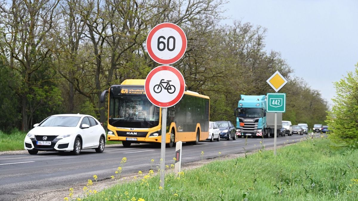 60-as tábla a Múcsonyi úton! Megosztja az autósokat az új sebességkorlátozás
