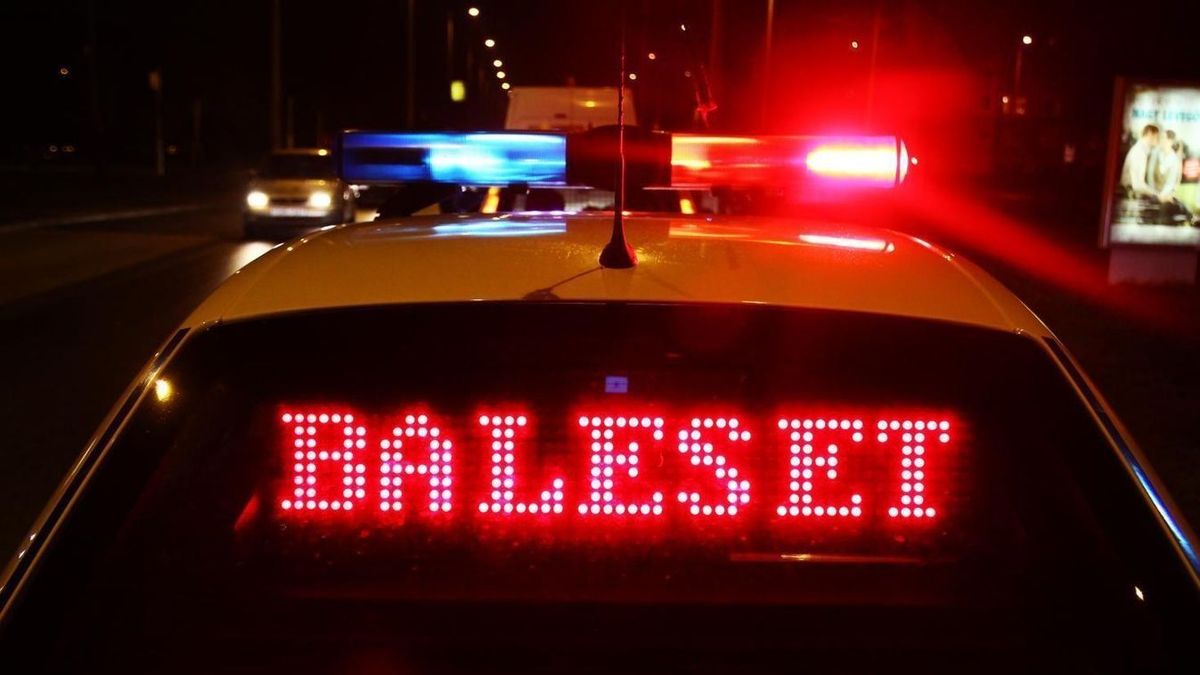 Baleset a 37-es főúton! - Rosszul lett a sofőr