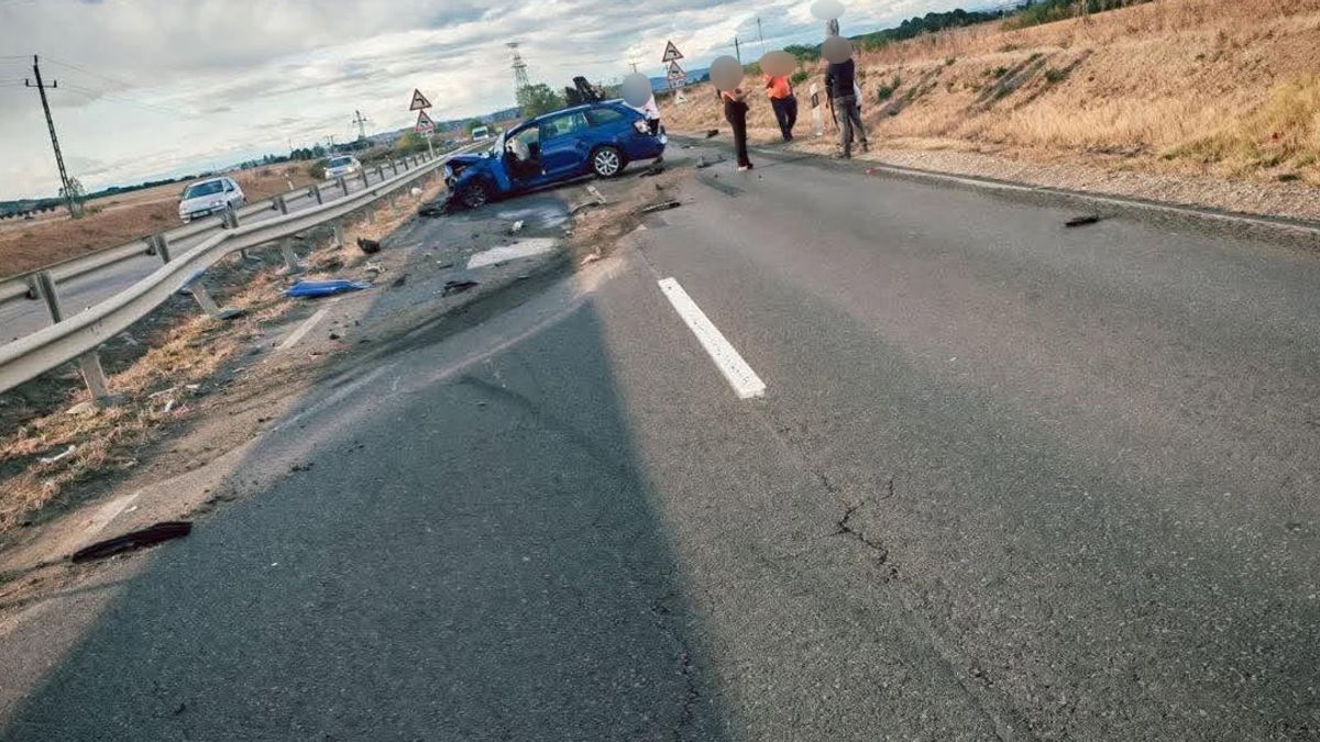 Hármas ütközés a 26-os főúton – a baleset miatt lezárták az útszakaszt!