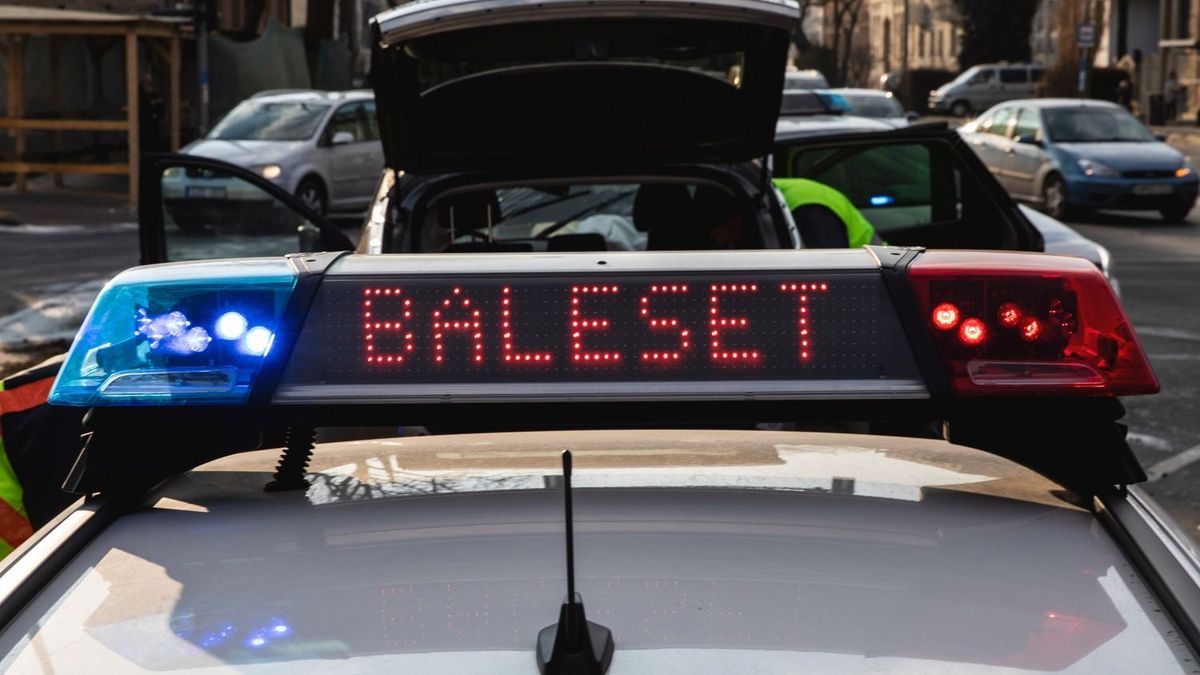 Baleset akadályozza a reggeli csúcsban való közlekedést Sátoraljaújhelyben! Két autó ütközött össze