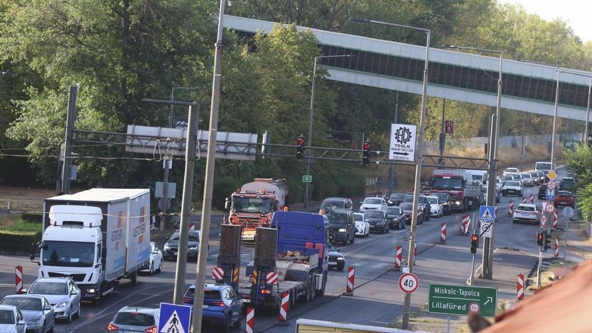 Nehéz péntek várhat a miskolci autósokra – mutatjuk, mely utakat érdemes kerülni!