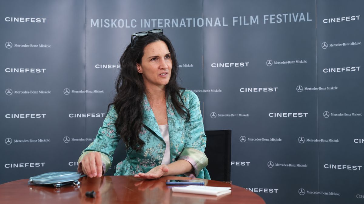 Mayer Bernadette a dráma és a humor között találta meg a saját hangját
