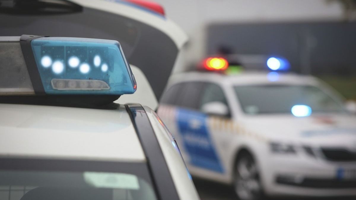 Baleset Miskolcon: árokba hajtott egy gépkocsi a Bulgárföldön