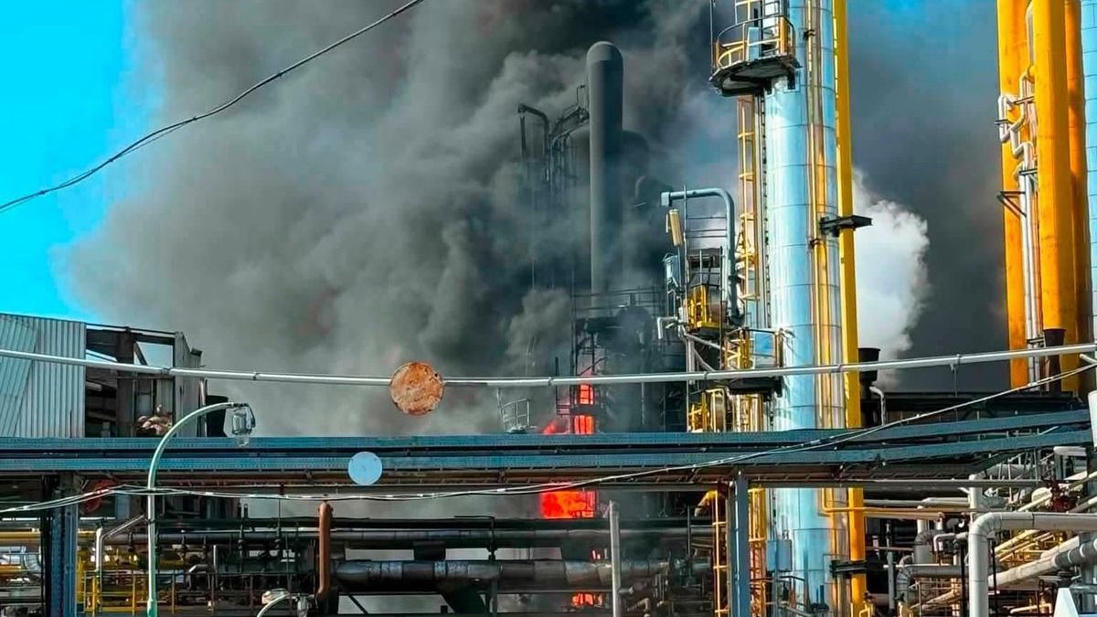 Halálos robbanás Tiszaújvárosban: 38 milliós bírságot kapott a MOL, mellé küszöbön a durva kártérítés is