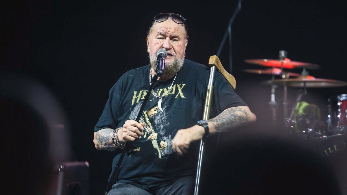 Könnyek és dalok kísérték Deák Bill Gyula utolsó útját
