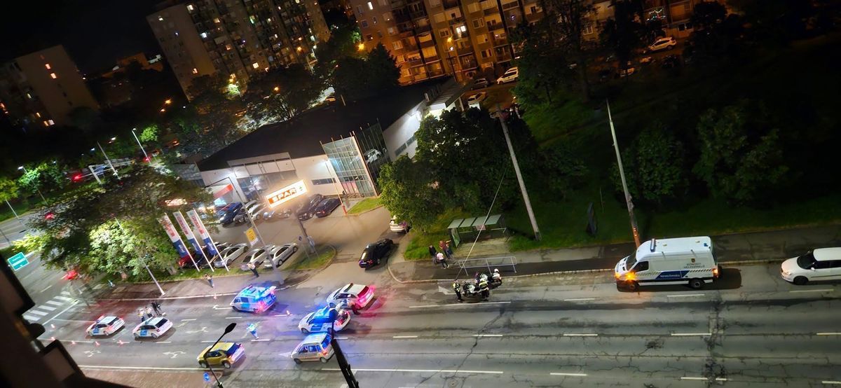 Az üldözés Miskolc belvárosából indult, rendőrautók lepaték el a turbókörforgalom melletti Spar környékét is