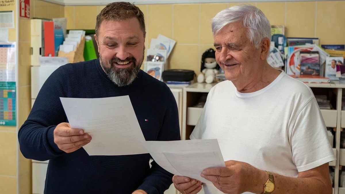 Generációk nőttek fel a kezei alatt, 55 éve gyógyít a borsodi orvos