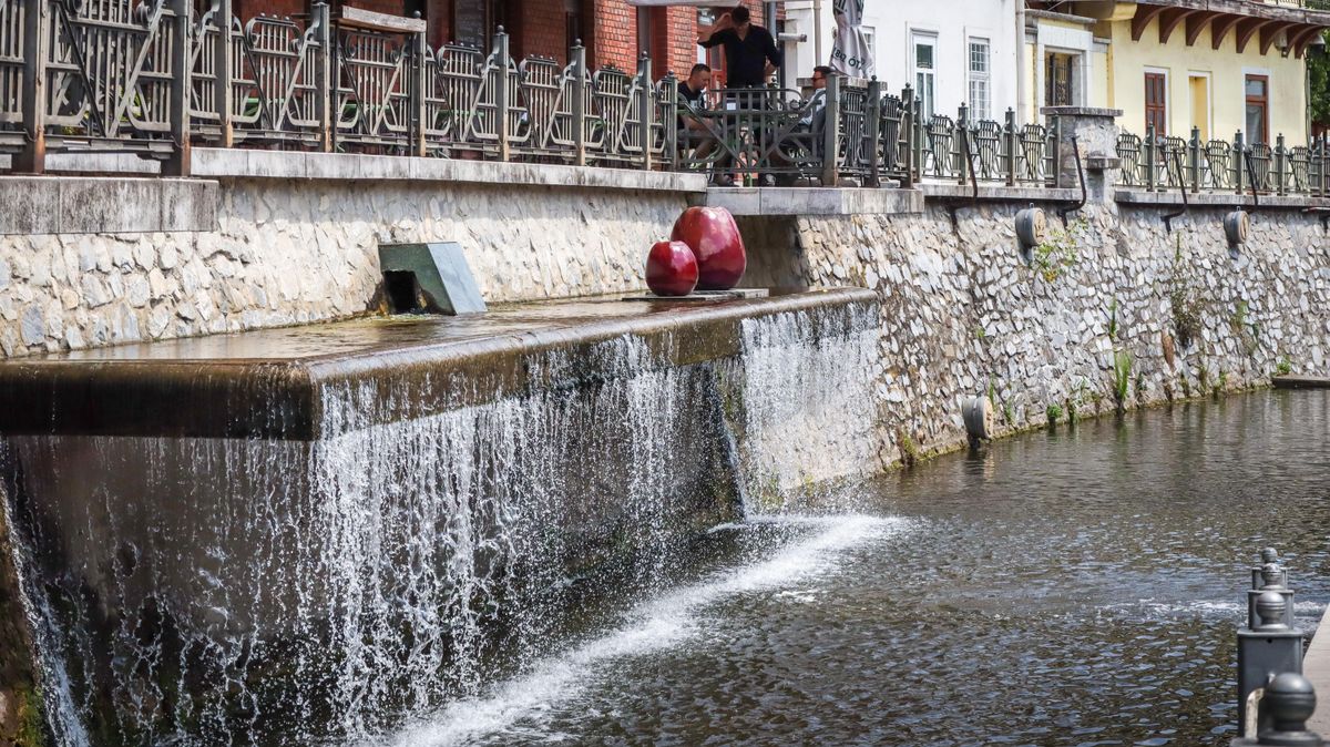 Miskolcon jártunk az alpesi tó mellett