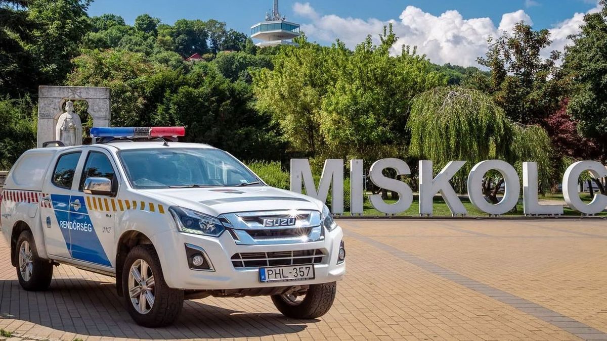 „Bomba fog robbanni” – telefonon fenyegettek meg egy miskolci szállodát