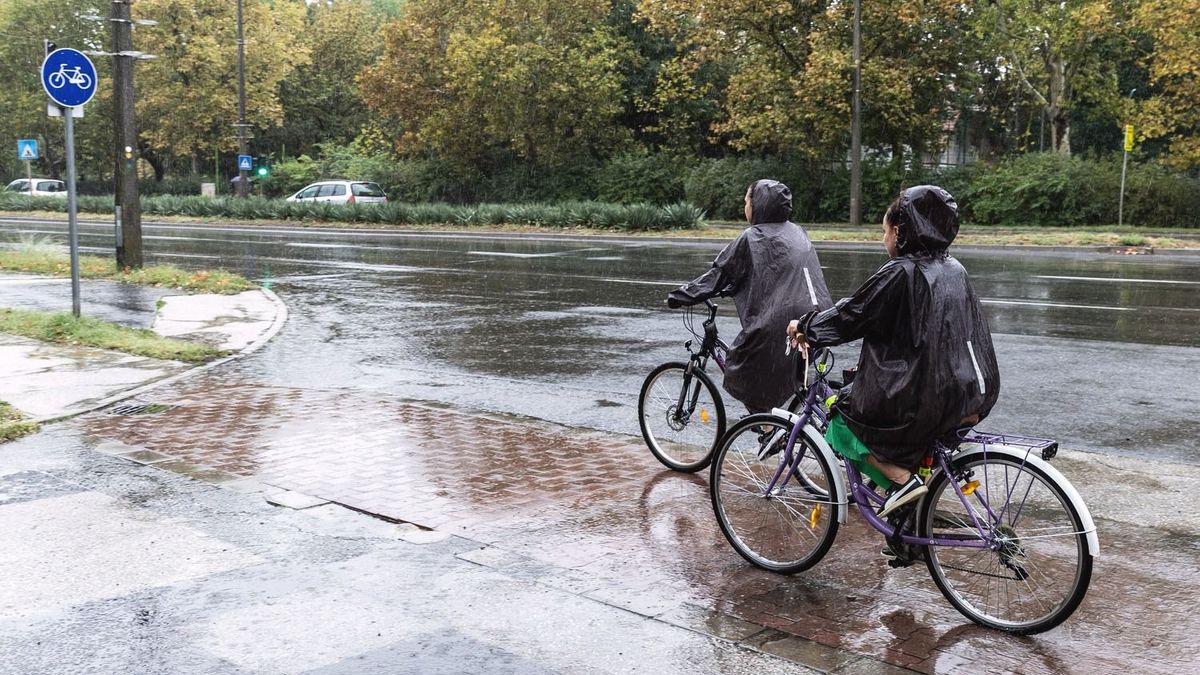 Kiadták a figyelmeztetést! Zivatarok vetnek véget a vénasszonyok nyarának Borsodban